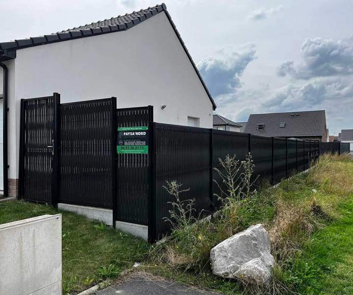 Installation de clôtures près d'Arras 