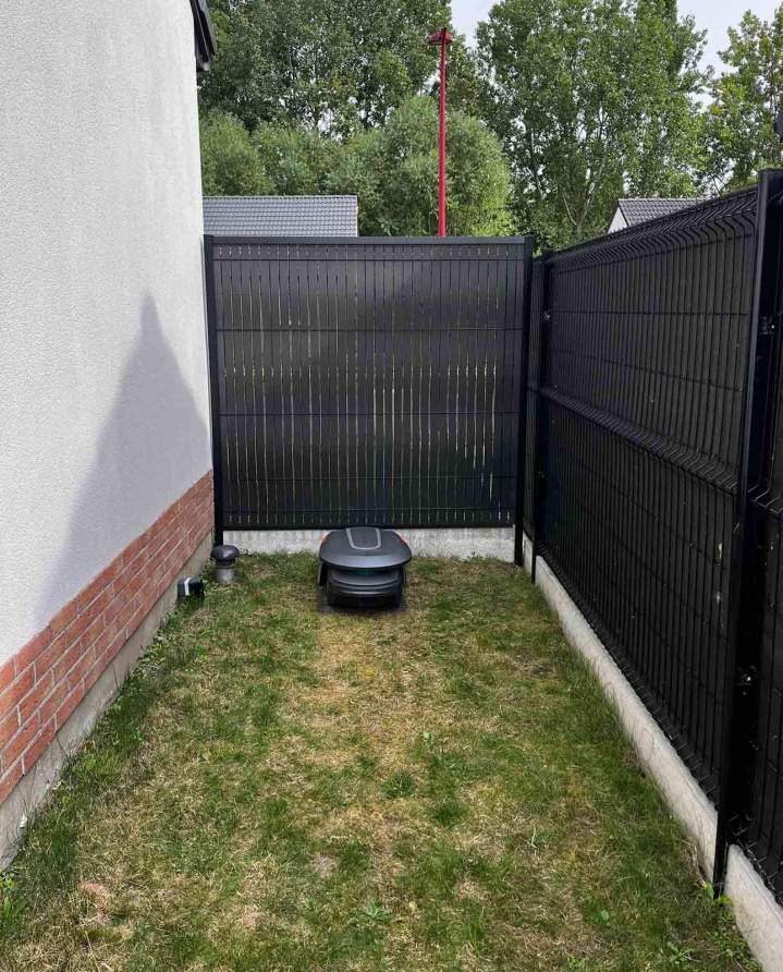 Pose de clôtures près d'Arras