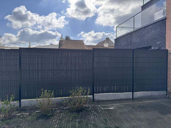 Installation de clôtures près d'Arras 